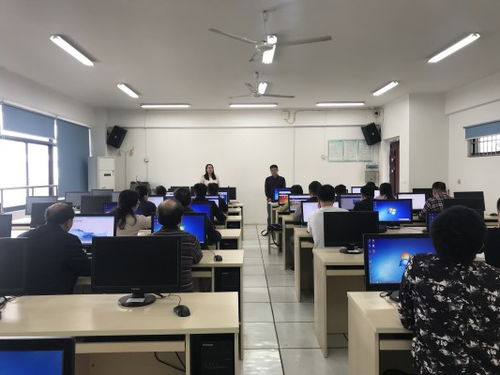 開拓創新，積極進取 以項目與文獻研究驅動研究生教育內涵式發展